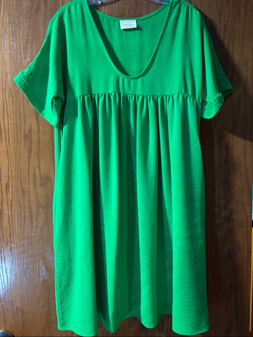 1.4.3. Story by Line Up Kelly Green Scoop Neck Top